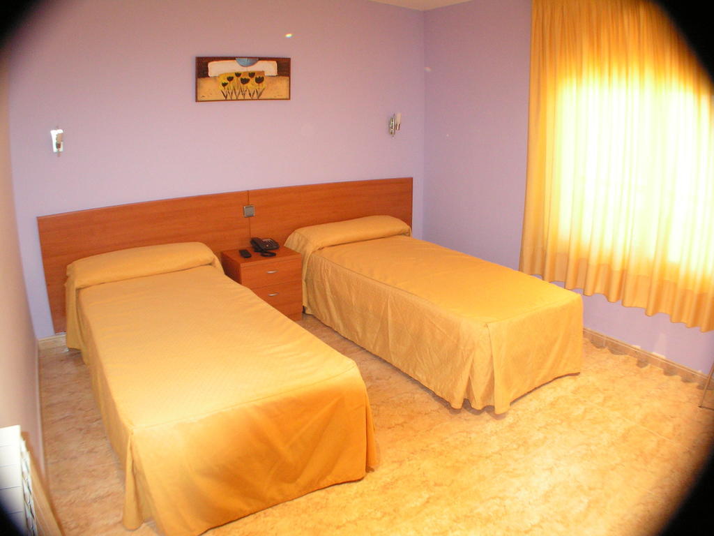 Hotel Zaytun Mequinenza Room photo